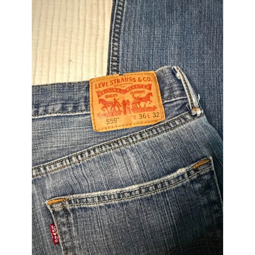 Levi's 559 Relaxed Straight Blue Medium Wash Denim Jeans Size 36x32